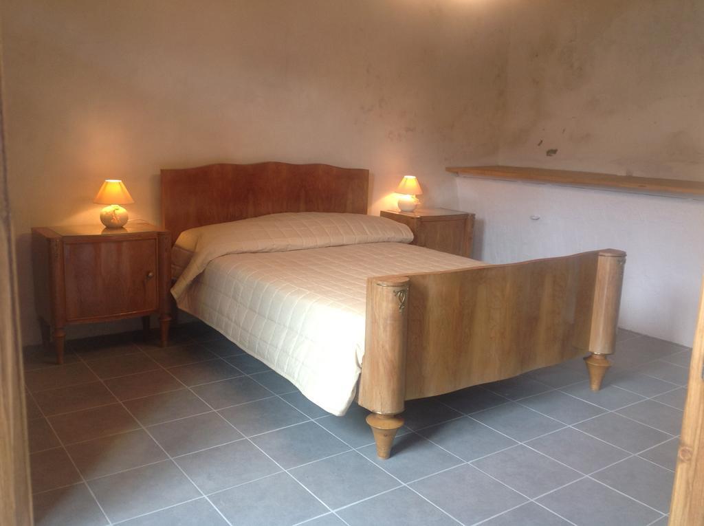 Thesecretgarden-France Bed & Breakfast Saint-Pierre-du-Lorouër Oda fotoğraf